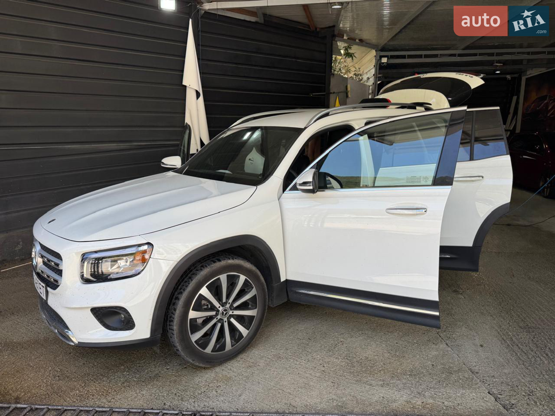2022 Mercedes-Benz GLB - мініатюра 2