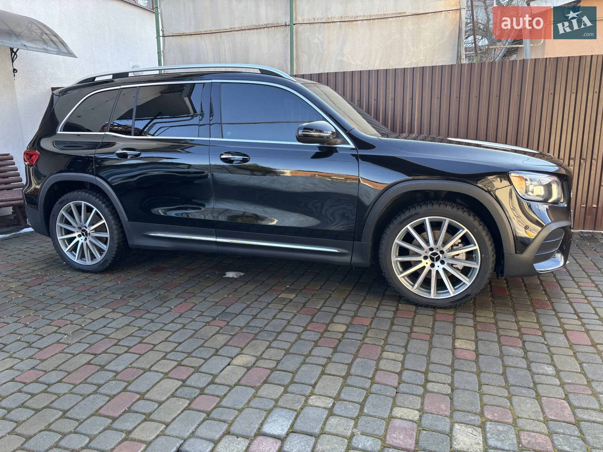 2021 Mercedes-Benz GLB - мініатюра 3