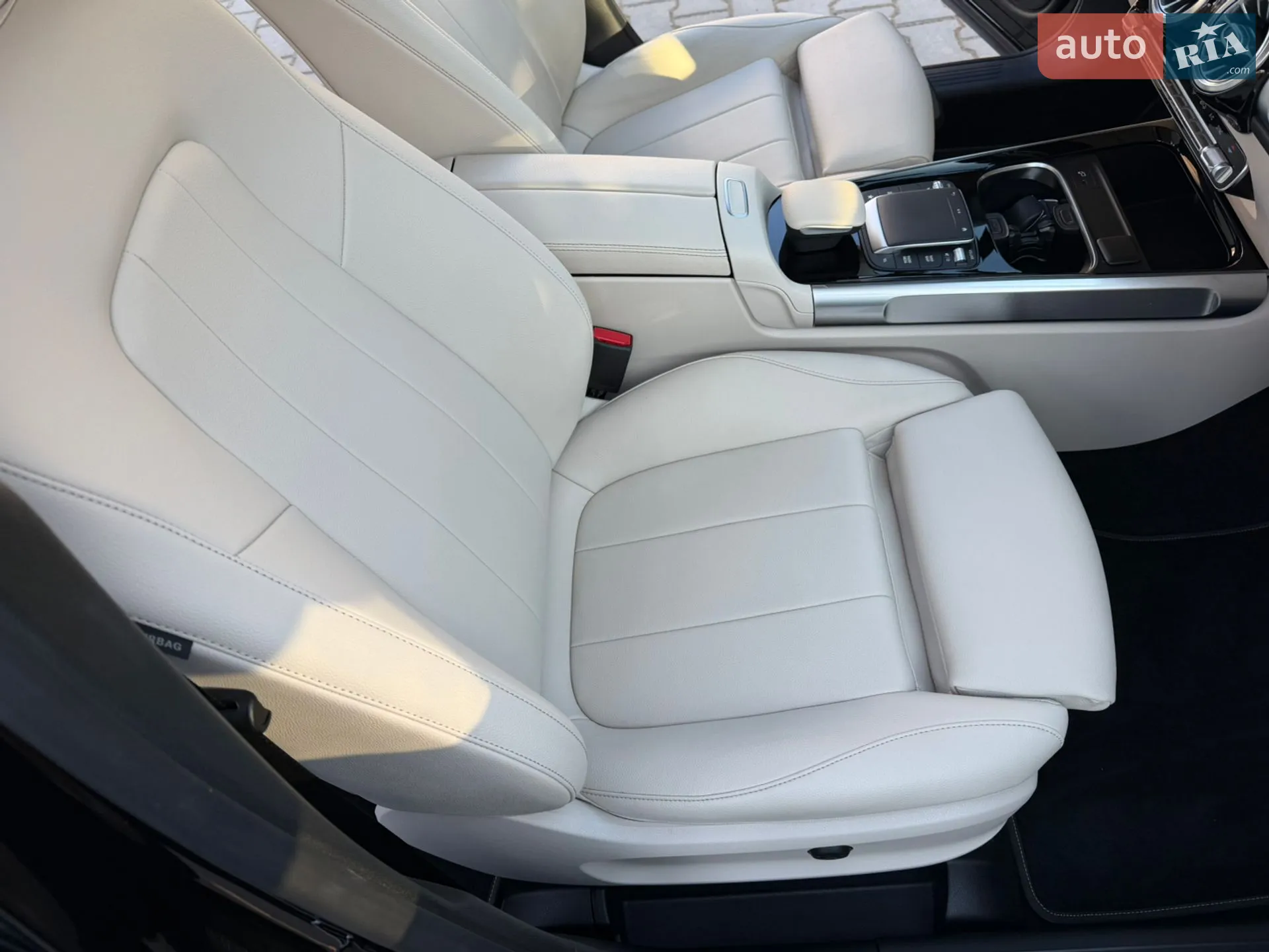 2021 Mercedes-Benz GLB - мініатюра 18