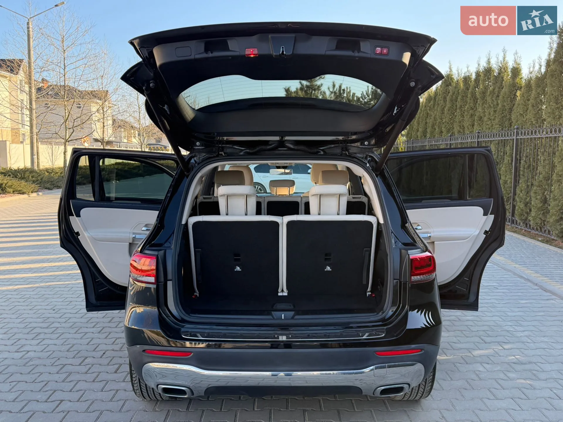 2021 Mercedes-Benz GLB - мініатюра 46