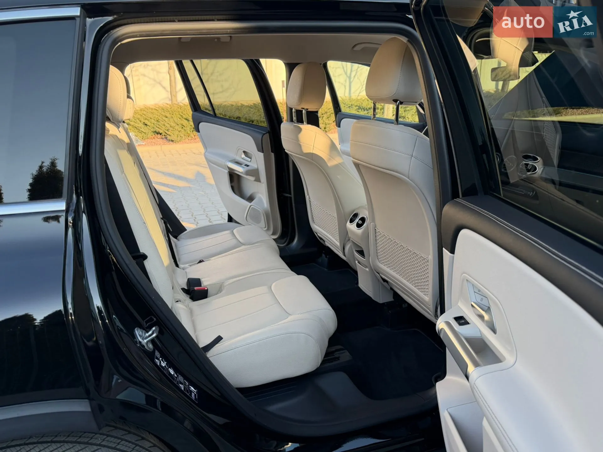 2021 Mercedes-Benz GLB - мініатюра 52