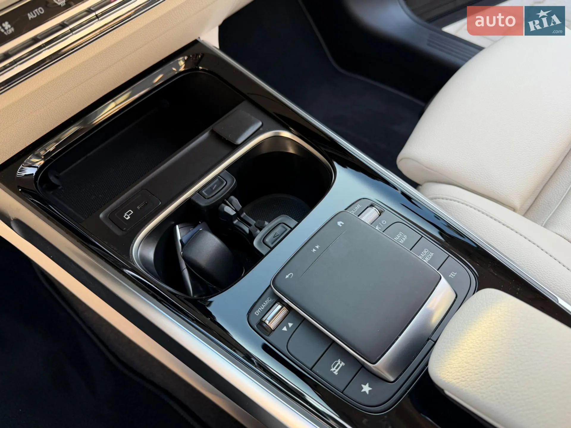 2021 Mercedes-Benz GLB - мініатюра 61