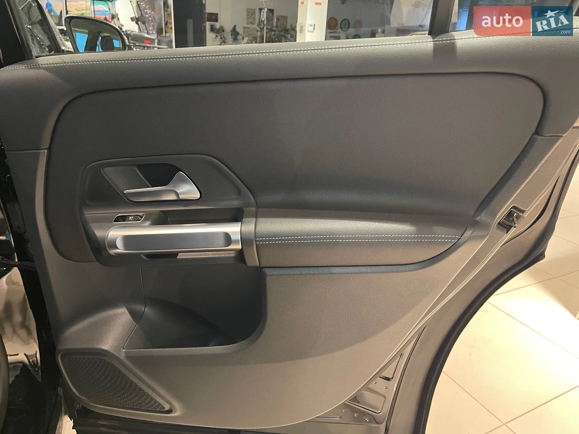 2023 Mercedes-Benz GLB - мініатюра 28