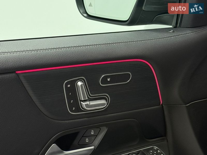 Внедорожник / Кроссовер Mercedes-Benz GLB-Class 2019 в Одессе