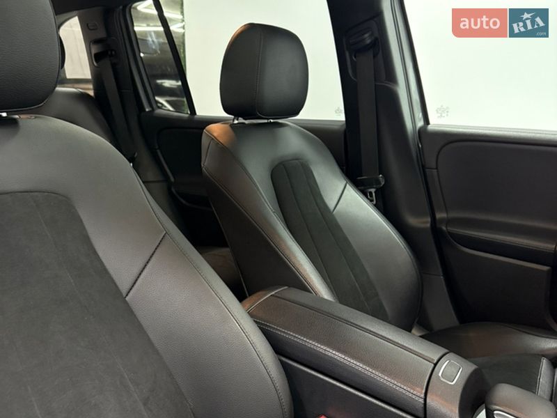 Внедорожник / Кроссовер Mercedes-Benz GLB-Class 2019 в Одессе