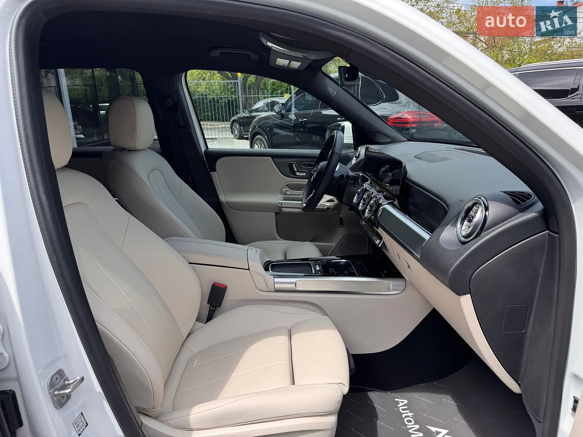 2024 Mercedes-Benz GLB - мініатюра 13