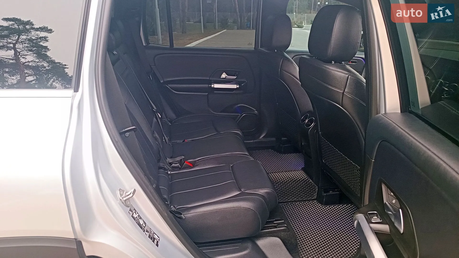 2019 Mercedes-Benz GLB - мініатюра 87