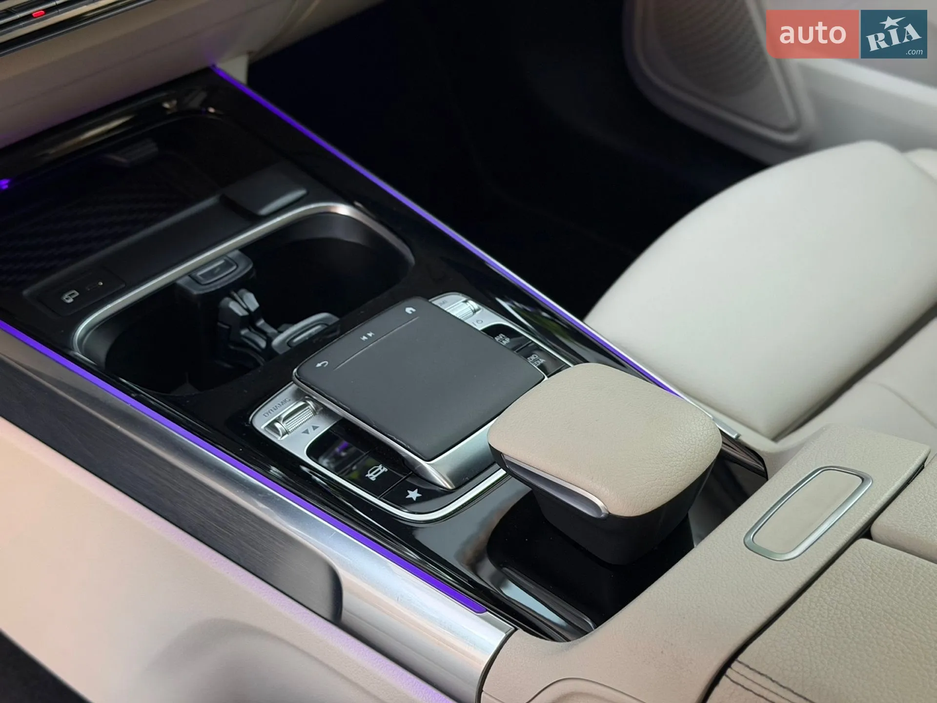 2019 Mercedes-Benz GLB - мініатюра 19
