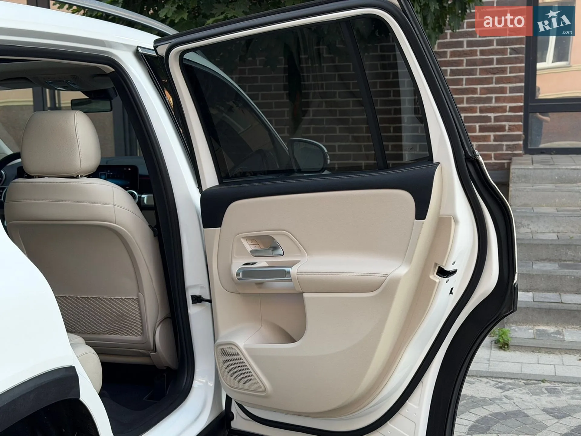 2019 Mercedes-Benz GLB - мініатюра 38