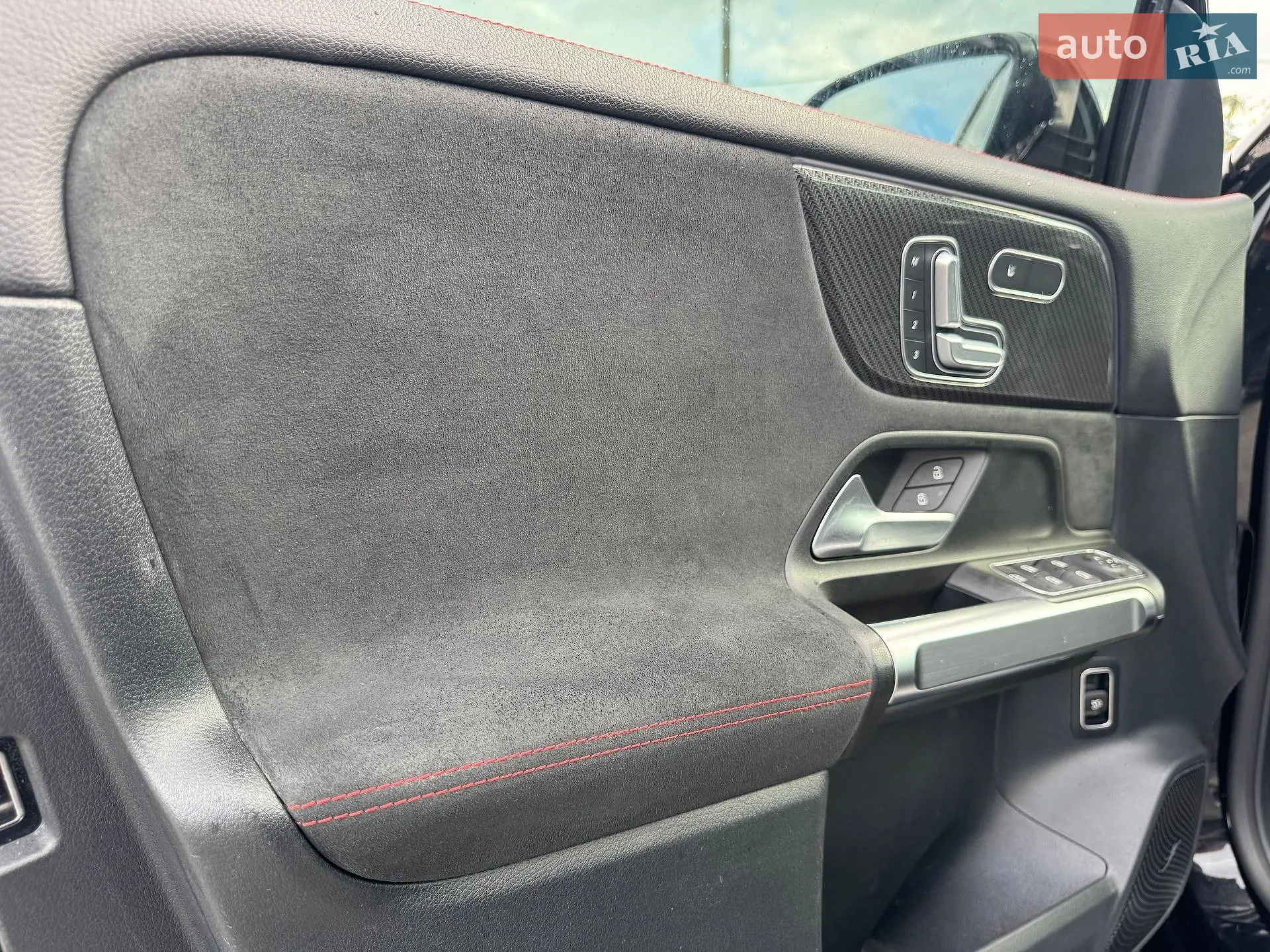 2021 Mercedes-Benz GLB - мініатюра 39