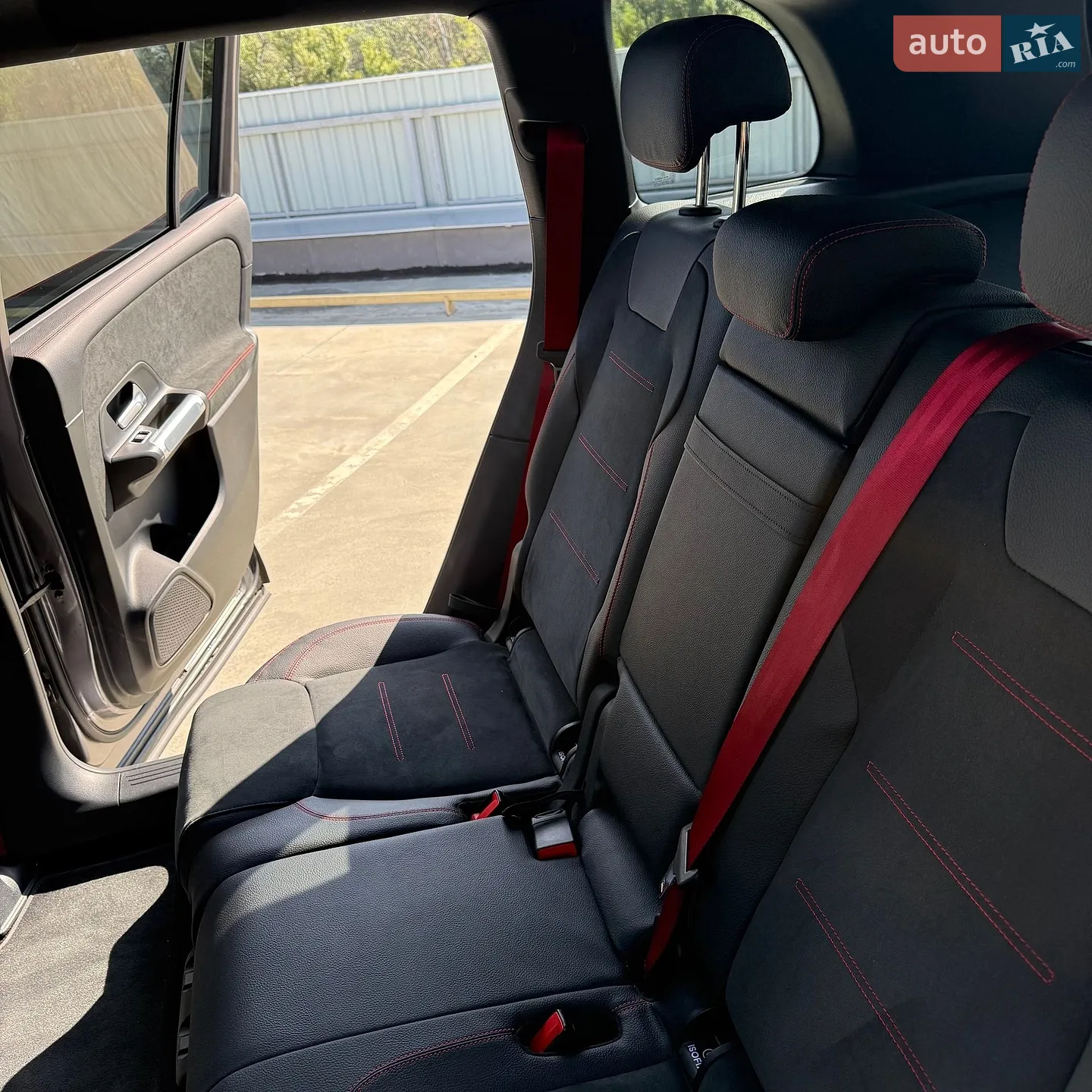 2021 Mercedes-Benz GLB - мініатюра 25