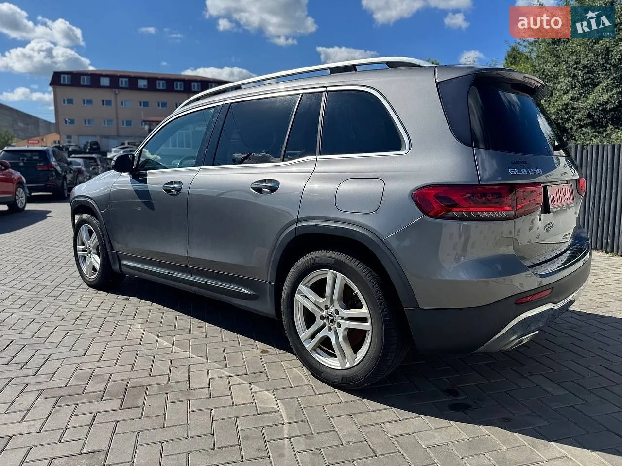 2019 Mercedes-Benz GLB - мініатюра 3
