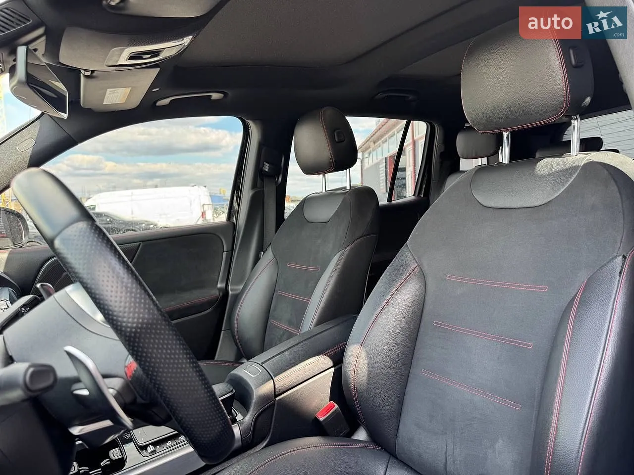2021 Mercedes-Benz GLB - мініатюра 19