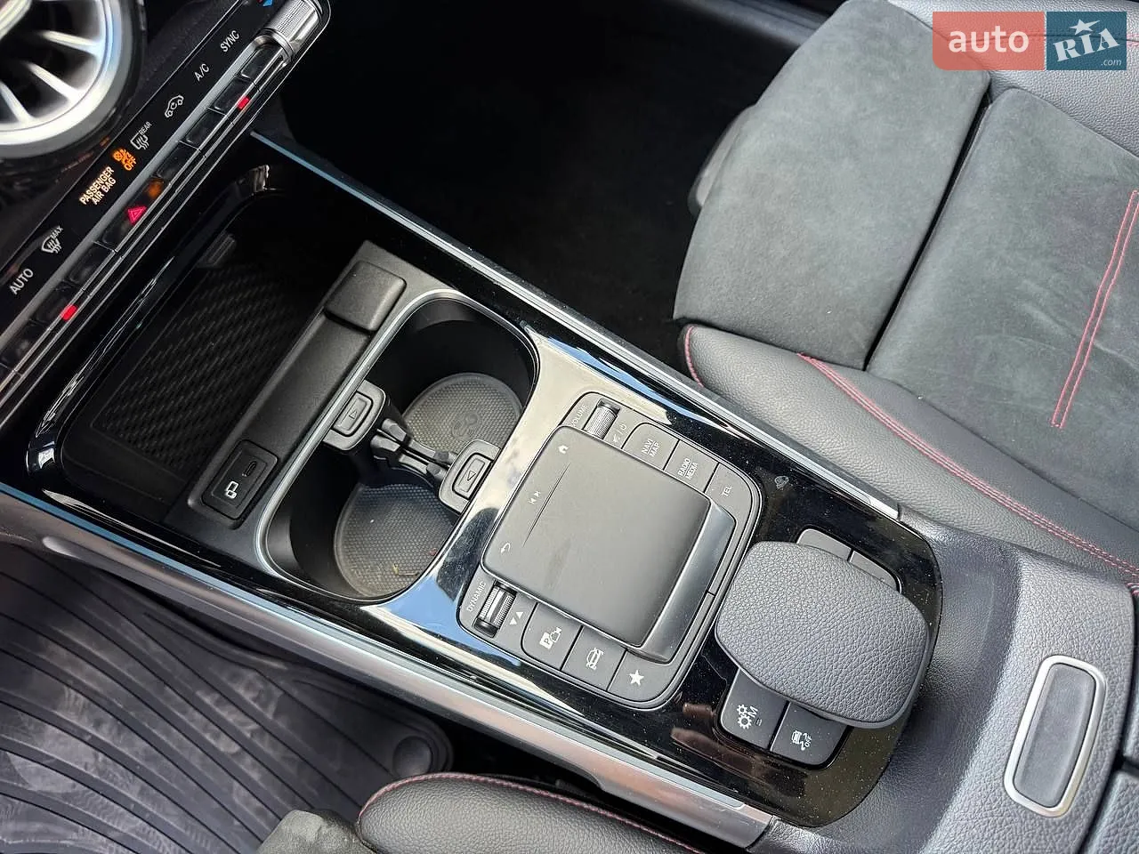 2021 Mercedes-Benz GLB - мініатюра 21