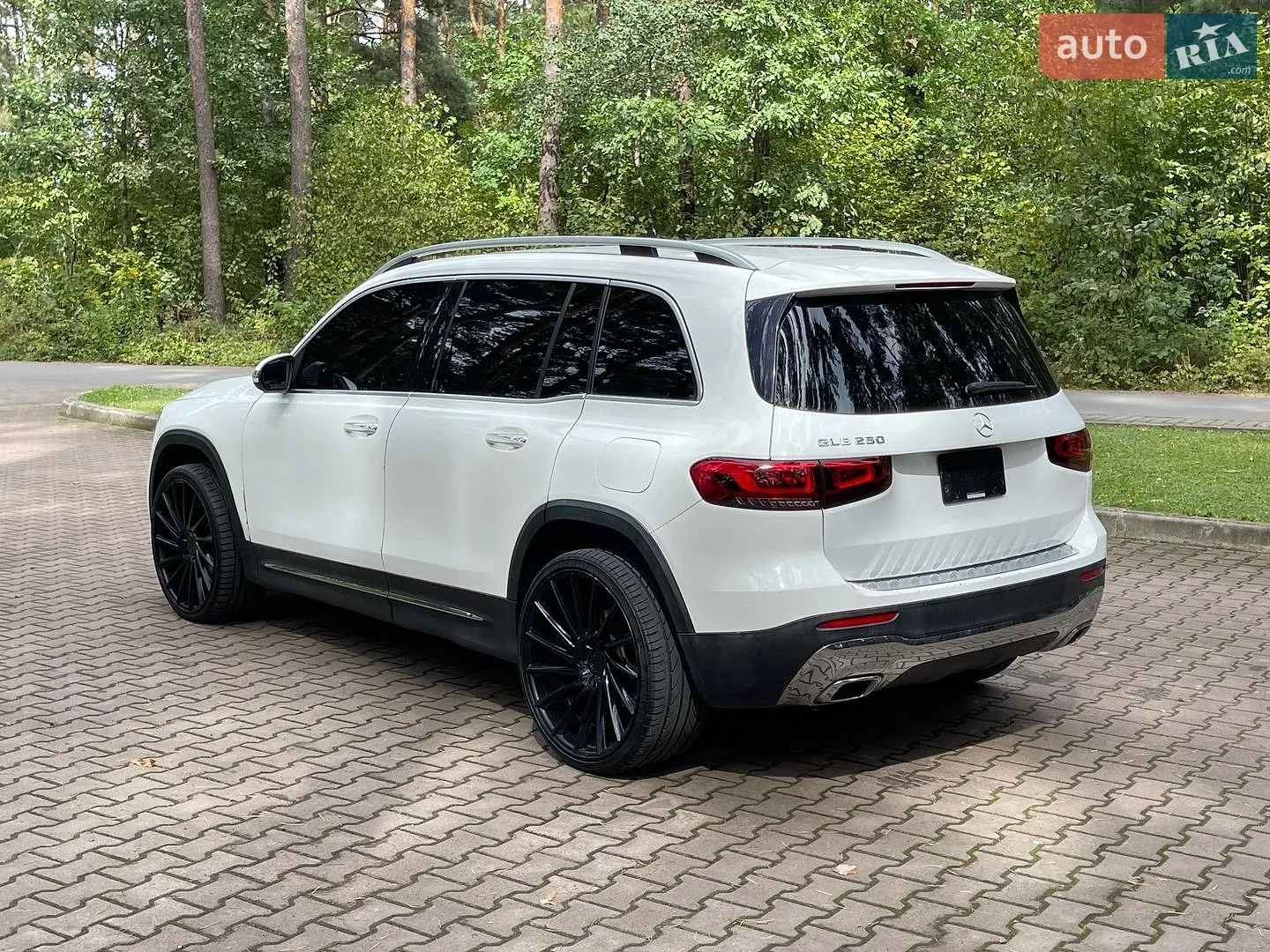 2020 Mercedes-Benz GLB - мініатюра 12