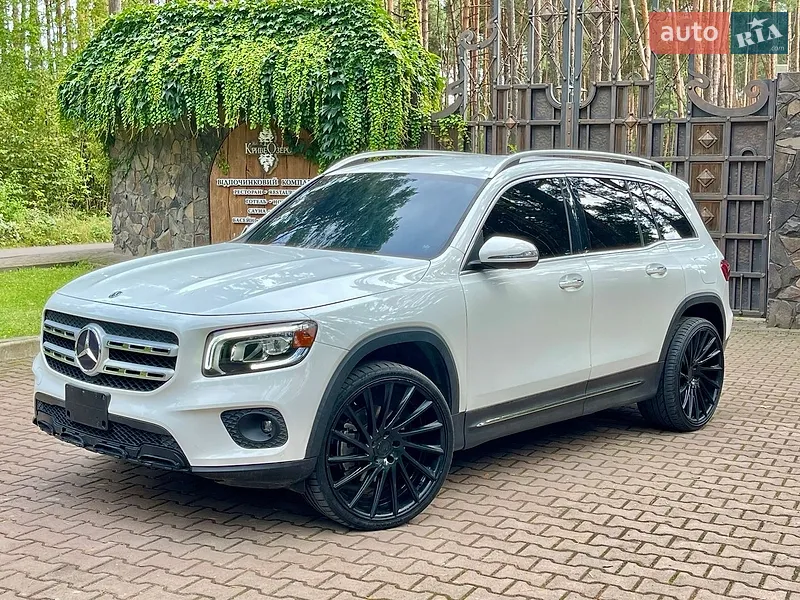 Mercedes-Benz GLB-Class