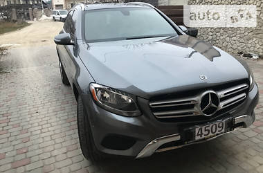 Внедорожник / Кроссовер Mercedes-Benz GLC 300 2017 в Киеве