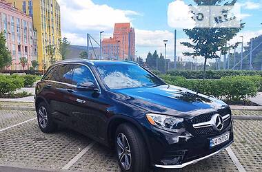 Внедорожник / Кроссовер Mercedes-Benz GLC 300 2018 в Киеве