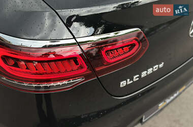 Позашляховик / Кросовер Mercedes-Benz GLC-Class Coupe 2020 в 