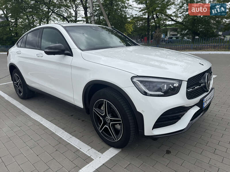 Позашляховик / Кросовер Mercedes-Benz GLC-Class Coupe 2021 в 