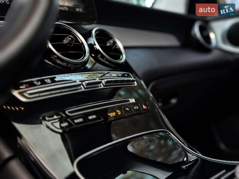 Внедорожник / Кроссовер Mercedes-Benz GLC-Class Coupe 2018 в Ровно фото 55 Внедорожник / Кроссовер Mercedes-Benz GLC-Class Coupe 2018 в Ровно