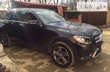 Позашляховик / Кросовер Mercedes-Benz GLC-Class 2016 в 
