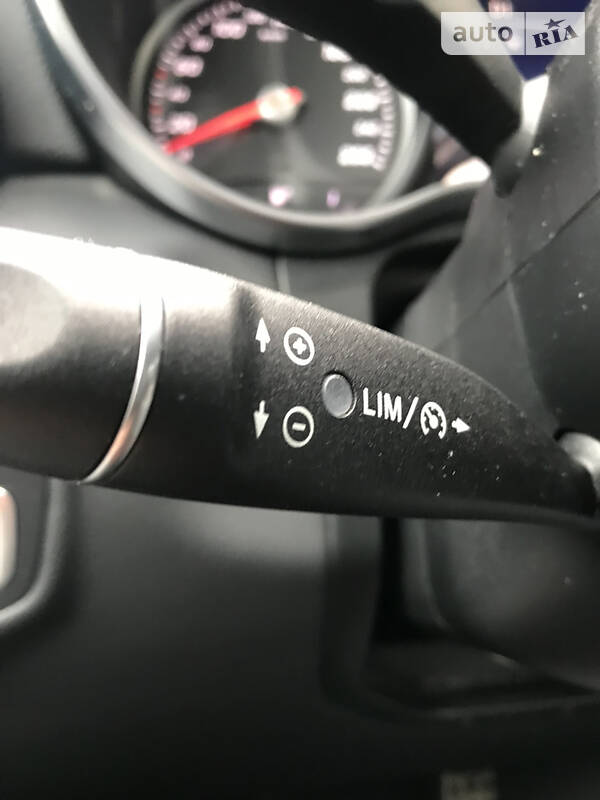 Позашляховик / Кросовер Mercedes-Benz GLC-Class 2016 в Києві