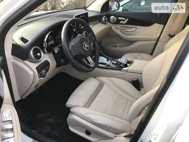 Внедорожник / Кроссовер Mercedes-Benz GLC-Class 2016 в Киеве фото 9 Внедорожник / Кроссовер Mercedes-Benz GLC-Class 2016 в Киеве