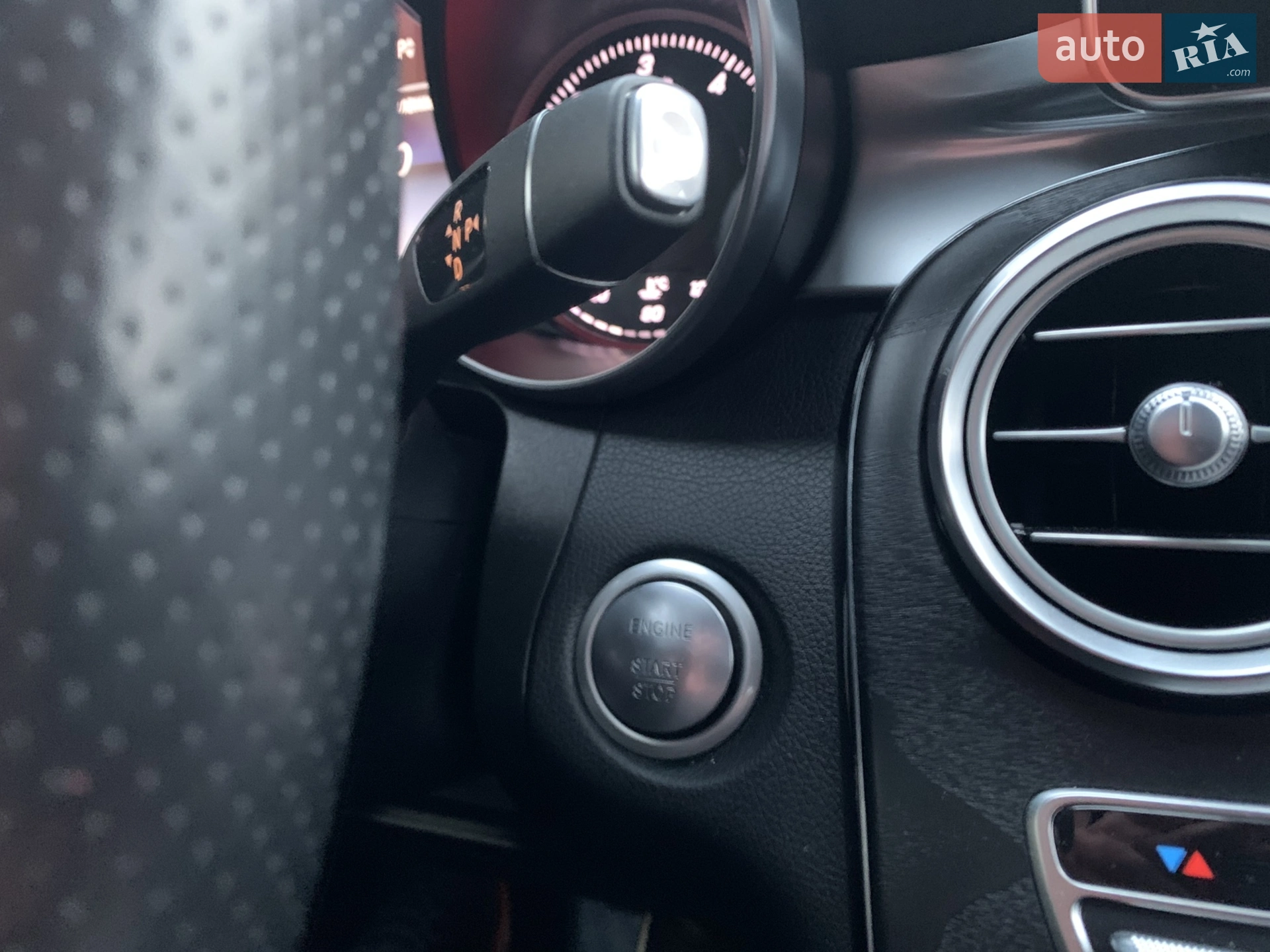 Mercedes-Benz GLC-Class 2017 VIN WDC2533051F257785 фото оголошення 24 з 101