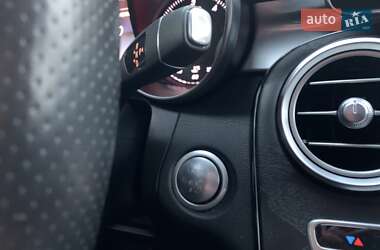 Позашляховик / Кросовер Mercedes-Benz GLC-Class 2017 в 