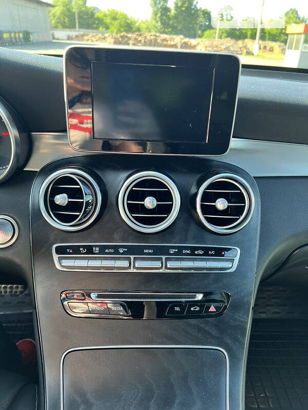 Внедорожник / Кроссовер Mercedes-Benz GLC-Class 2019 в Киеве