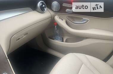 Внедорожник / Кроссовер Mercedes-Benz GLC-Class 2018 в 