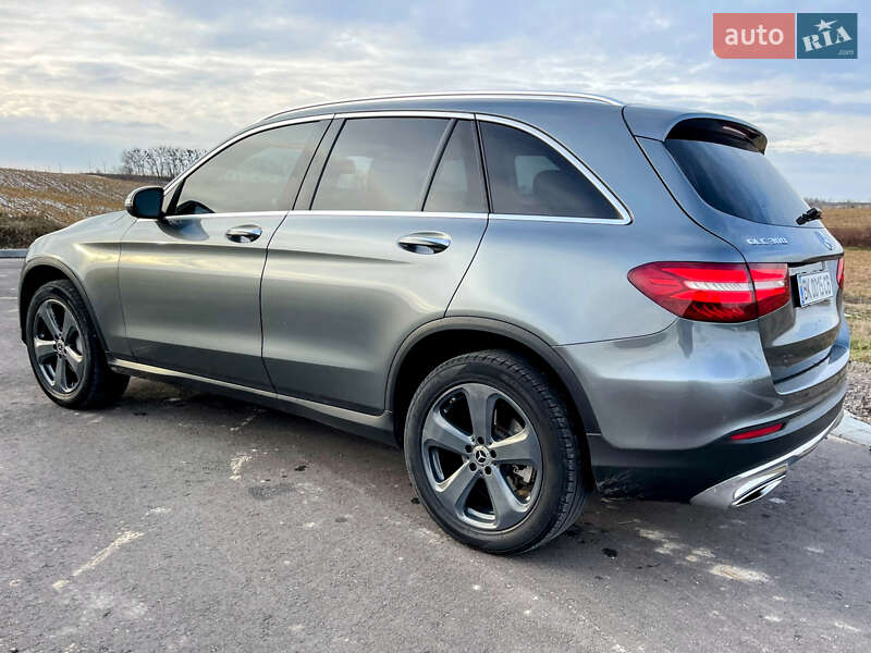 Позашляховик / Кросовер Mercedes-Benz GLC-Class 2016 в Рівному