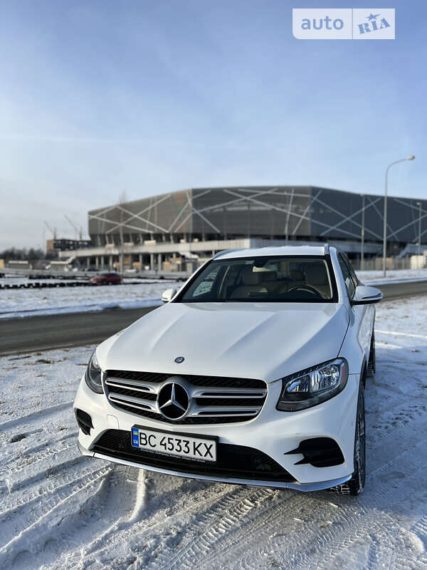 Внедорожник / Кроссовер Mercedes-Benz GLC-Class 2016 в Львове