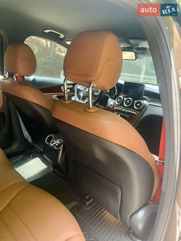 Внедорожник / Кроссовер Mercedes-Benz GLC-Class 2017 в Рахове фото 19 Внедорожник / Кроссовер Mercedes-Benz GLC-Class 2017 в Рахове
