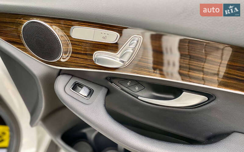 Позашляховик / Кросовер Mercedes-Benz GLC-Class 2019 в Мукачевому