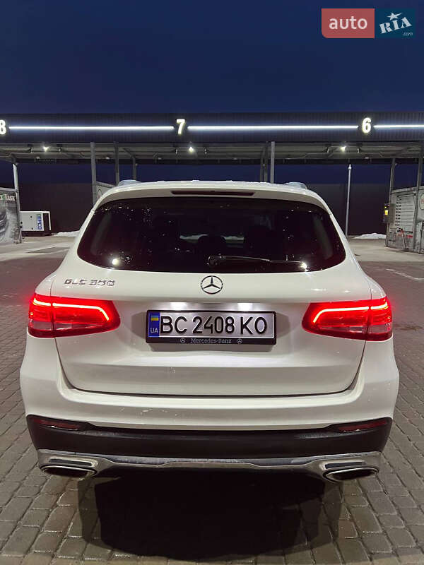 Позашляховик / Кросовер Mercedes-Benz GLC-Class 2015 в Львові