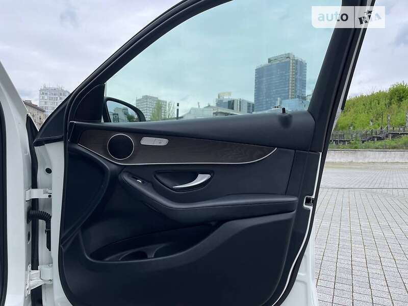 Позашляховик / Кросовер Mercedes-Benz GLC-Class 2019 в Києві