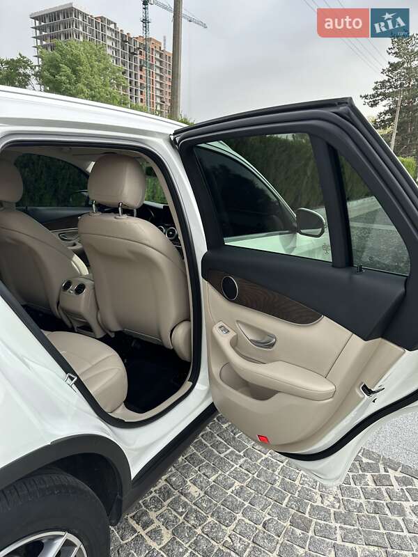 Внедорожник / Кроссовер Mercedes-Benz GLC-Class 2017 в Днепре фото 26 Внедорожник / Кроссовер Mercedes-Benz GLC-Class 2017 в Днепре