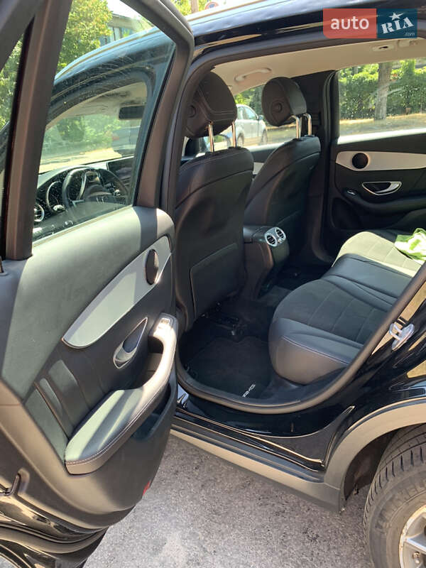 Внедорожник / Кроссовер Mercedes-Benz GLC-Class 2018 в Днепре