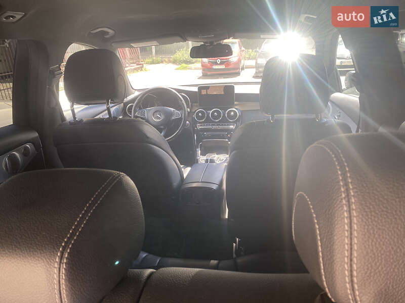 Внедорожник / Кроссовер Mercedes-Benz GLC-Class 2016 в Киеве