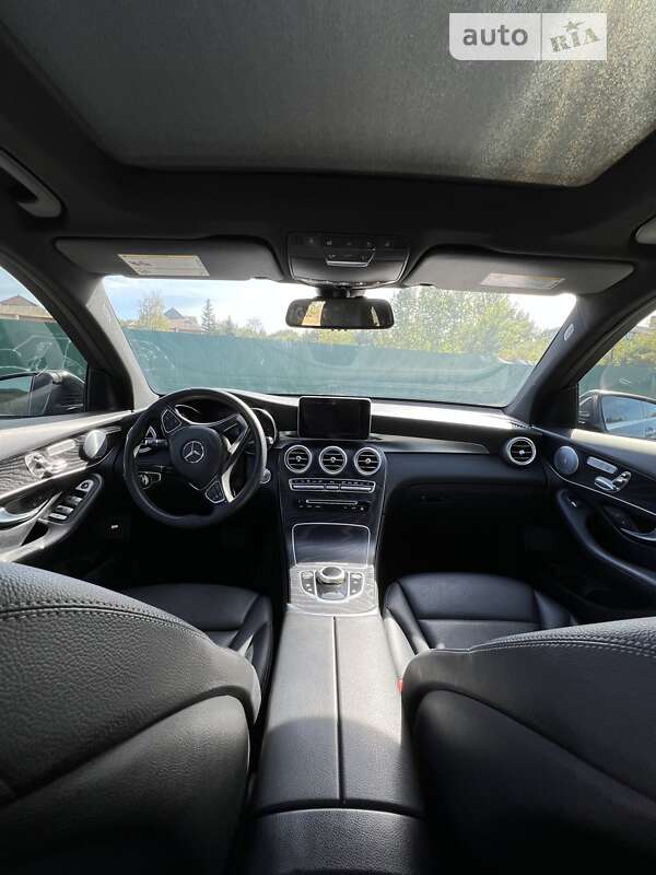 Внедорожник / Кроссовер Mercedes-Benz GLC-Class 2017 в Ивано-Франковске