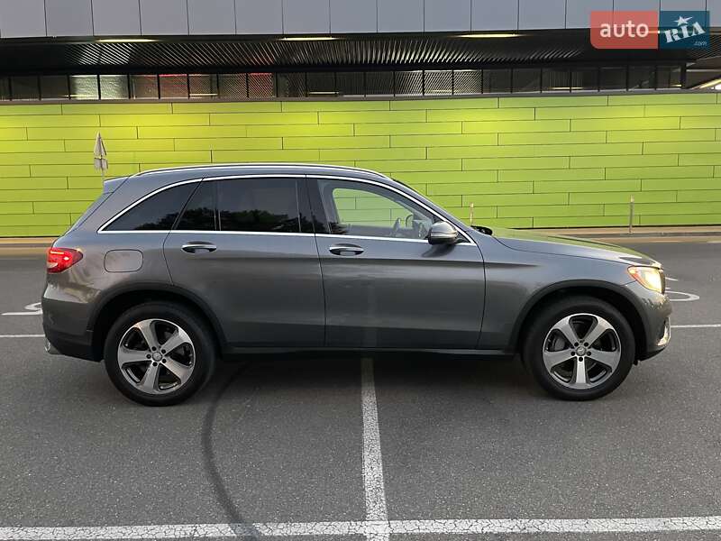 Позашляховик / Кросовер Mercedes-Benz GLC-Class 2016 в Києві