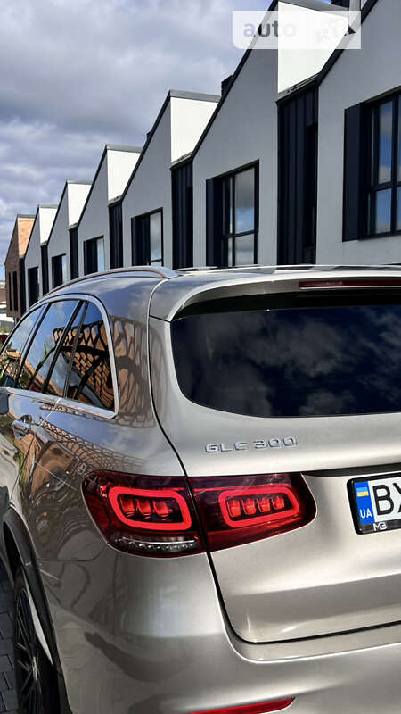 Внедорожник / Кроссовер Mercedes-Benz GLC-Class 2019 в Хмельницком