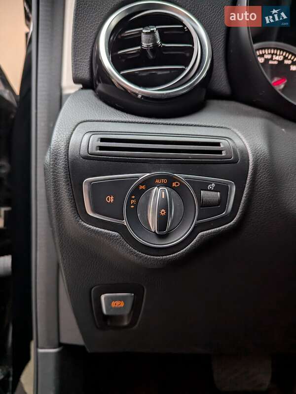 Внедорожник / Кроссовер Mercedes-Benz GLC-Class 2017 в Сваляве