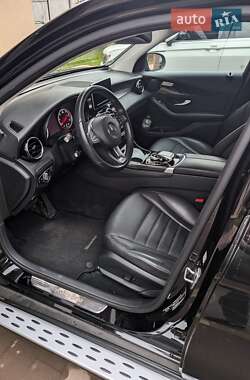 Внедорожник / Кроссовер Mercedes-Benz GLC-Class 2017 в 