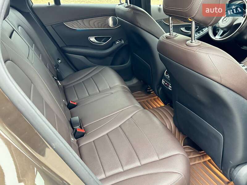 Позашляховик / Кросовер Mercedes-Benz GLC-Class 2017 в Києві