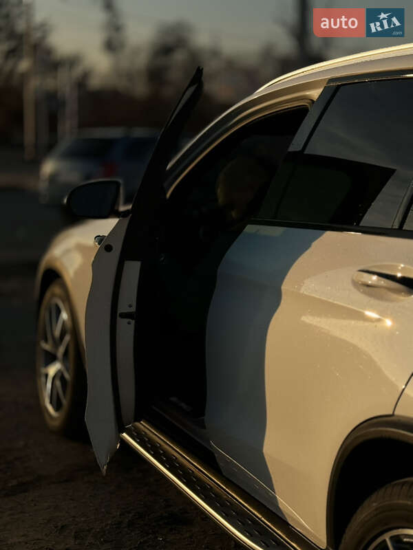 Внедорожник / Кроссовер Mercedes-Benz GLC-Class 2022 в Киеве