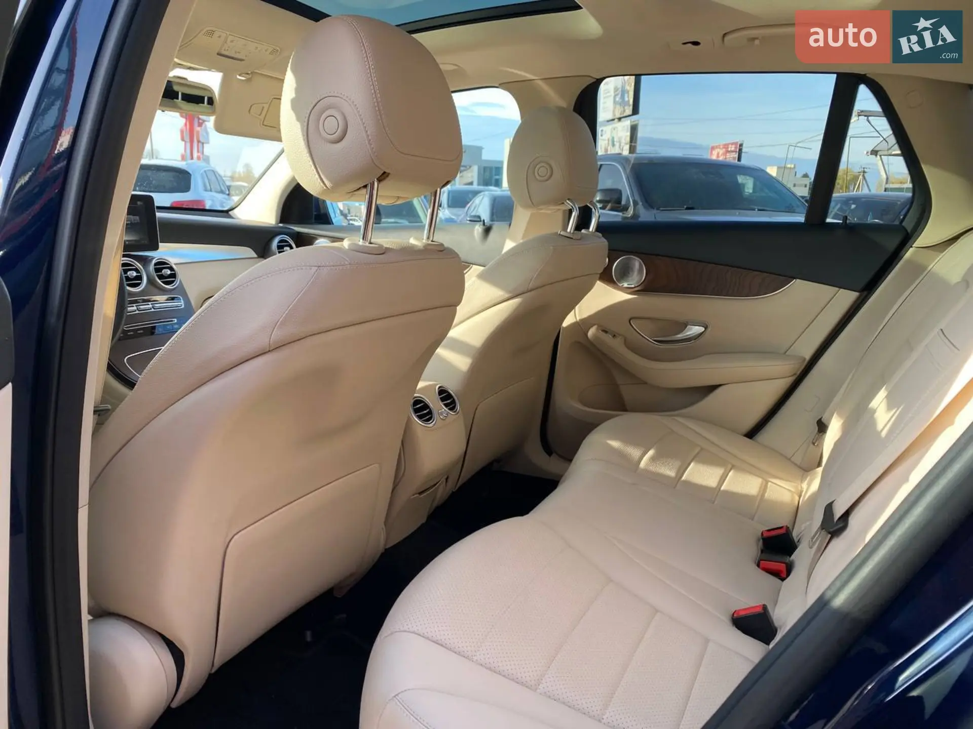 2018 Mercedes-Benz GLC - мініатюра 25
