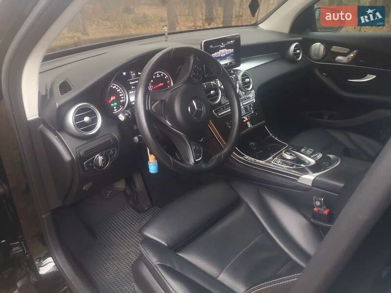 Внедорожник / Кроссовер Mercedes-Benz GLC-Class 2016 в Сумах
